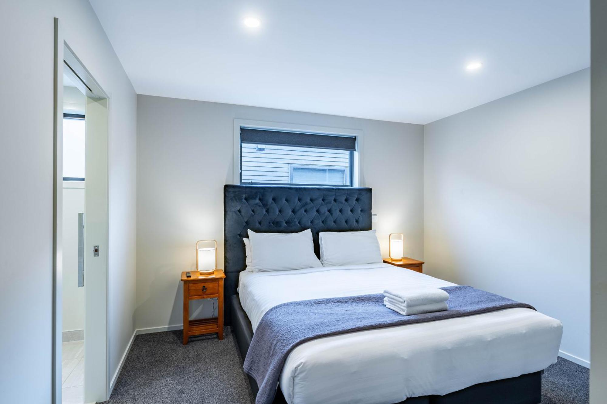 Outlet Sanctuary Villa Wanaka Exterior photo